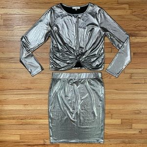 Metallic Silver Set